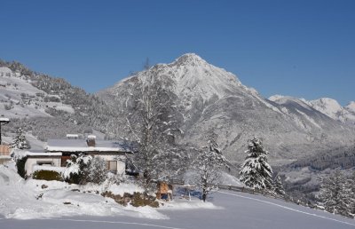 Blick auf Winterberglandschaft